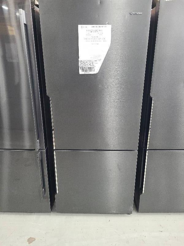 WESTINGHOUSE WBE4500BB 453 LITRE FRIDGE WITH BOTTOM MOUNT FREEZER DARK STAINLESS STEEL FULL WIDTH CRISPER WITH FAMILY SAFE LOCKABLE COMPARTMENT RRP$1458 WITH 12 MONTH WARRAMNTY B 94576132