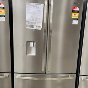 WESTINGHOUSE WHE6060SB 605 LITRE FRENCH DOOR FRIDGE S/STEEL WITH WATER AND AUTOMATIC ICE MAKER 896MM WIDE DESIGNED TO FIT 900MM SPACE FLEXIBLE STORAGE MULTI FLOW AIR DELIVERY SYSTEM FAMILY SAFE LOCKABLE COMPARTMENTLED LIGHTING WITH 12 MONTH WARRANTY A04880767