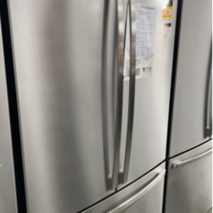 WESTINGHOUSE WHE6000SB 600 LITRE FRENCH DOOR FRIDGE S/STEEL 896MM WIDE FINGERPRINT RESISTANT WITH LED LIGHTING LOCKABLE FAMILY SAFE COMPARTMENT A10470789 12 MONTH WARRANTY
