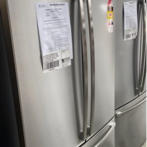 WESTINGHOUSE WHE6000SB 600 LITRE FRENCH DOOR FRIDGE S/STEEL 896MM WIDE FINGERPRINT RESISTANT WITH LED LIGHTING LOCKABLE FAMILY SAFE COMPARTMENT A10470858 12 MONTH WARRANTY