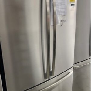 WESTINGHOUSE WHE6000SB 600 LITRE FRENCH DOOR FRIDGE S/STEEL 896MM WIDE FINGERPRINT RESISTANT WITH LED LIGHTING LOCKABLE FAMILY SAFE COMPARTMENT A10471572 12 MONTH WARRANTY