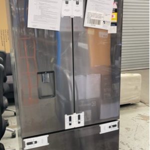 ELECTROLUX EHE5267BC DARK STAINLESS STEEL FRENCH DOOR FRIDGE WITH ICE & WATER 796MM WIDE FLEXIBLE STORAGE WITH DOOR ALARM WITH 12 MONTH WARRANTY B04979694