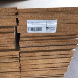 PACK OF SMALL PARTICLEBOARD SHEETS