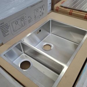 NEW FRANKE PZX260R-SBL PLANAR SQUARE UNDERMOUNT SINK 1 & 3/4 BOWL WITH FRANKE WASTES LEFT RRP$999 094 X 1
