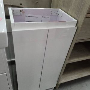 LUSH 400MM FLOOR CABINET ONLY