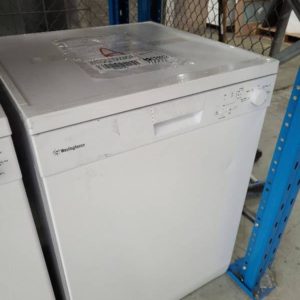 WESTINGHOUSE WSF6602WA FREESTANDING DISHWASHER WITH 13 PLACE SETTING 5 WASH PROGRAMS AND HALF LOAD OPTION WITH 12 MONTHS WARRANTY **DENTED DOOR MID RIGHT HAND SIDE** SOLD AS IS