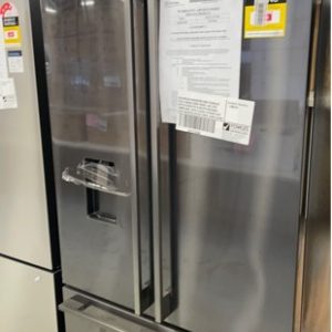 ELECTROLUX EHE5267BB DARK STAINLESS STEEL FRENCH DOOR FRIDGE 520 LITRE WITH FILTERED ICE & WATER DISPENSER 796MM WIDE WITH FLEXIBLE STORAGEEASY GLIDE CRISPERSHOLIDAY MODE DOOR ALARM WITH 6 MONTH WARRANTY