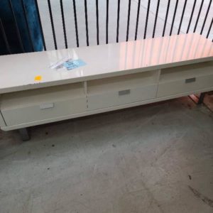 EX DISPLAY HOME FURNITURE WHITE 3 DRAW ENTERTAINMENT UNIT SOLD AS IS