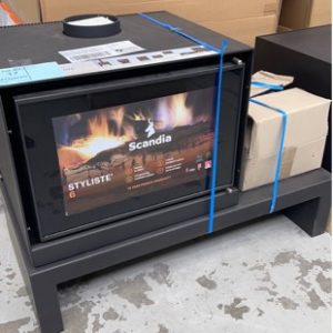 SCANDIA STYLISTE 6 MODERN MINIMALIST WOOD HEATER HEATS UP TO 22M2 SCRATCH & DENT STOCK WITH 3 MONTH WARRANTY SCSTY6 WITH PEDESTAL