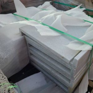 PALLET OF MIXED DROP FACE MARBLE COPING STAIR TREADS GREY APRICOT 800X400X20/60 8 PIECES AND FROZEN BLUE 800X400X20/60 8 PIECES MAY 28/1