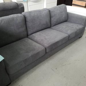 BRAND NEW CHARCOAL FABRIC BANJO 3.5 SEATER COUCH