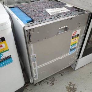 EX DISPLAY BAUMATIC FIDWB14 FULLY INTEGRATED DISHWASHER 8 WASH PROGRAMS WITH 3 MONTH WARRANTY SOLD AS IS