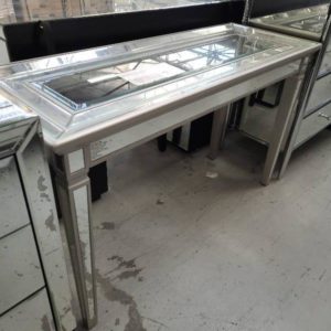 EX SHOWROOM STOCK - NEW MIRRORED GRACE HALLWAY TABLE SOLD AS IS