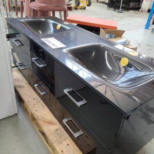 1520MM BLACK WALL HUNG VANITY WITH BLACK GLASS TOP