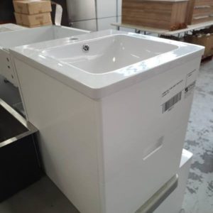 450MM WALL HUNG VANITY WHITE WITH POLYMARBLE TOP