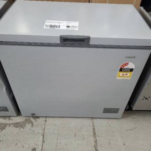 SECOND HAND ECF200SL 200 LITRE CHEST FREEZER WITH 3 MONTH WARRANTY