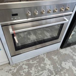 EX DISPLAY EUROMAID FC9PS 900MM ALL ELECTRIC PROFESSIONAL SERIES FREESTANDING OVEN WITH CERAMIC COOKTOP WITH 3 MONTH WARRANTY SOLD AS IS **DENTED FRONT LEFT BOTTOM**
