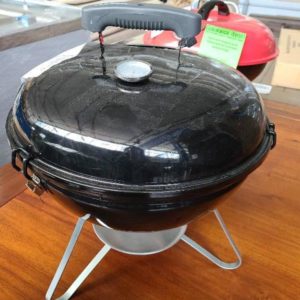 EX DISPLAY SMALL CAMPING BBQ 3 MONTH WARRANTY