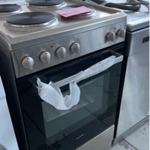 EX DISPLAY EUROMAID EFS54S 540MM ALL ELECTRIC S/STEEL FREESTANDING OVEN WITH 3 MONTH WARRANTY **TOP SLIGHTLY OUT OF ALIGNMENT ON LEFT HAND SIDE**SOLD AS IS
