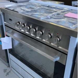 EX DISPLAY TECHNIKA TU950TLE8 900MM S/STEEL DUEL FUEL FREESTANDING OVEN WITH 3 MONTH WARRANTY RRP$2099 **DENTED FRONT RIGHT BOTTOM** SOLD AS IS