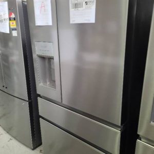 ELECTROLUX EHE6899SA FRENCH DOOR FRIDGE STAINLESS STEEL FEATURING FULLY CONVERTIBLE ENTERTAINER DRAWERS THAT CAN BE ADJUSTED FROM -23 TO 7 DEGREES WITH ICE & WATER LINK TO ELECTROLUX APP FOR MONITORING AND UPDATES RRP$3399 12 MONTH WARRANTY