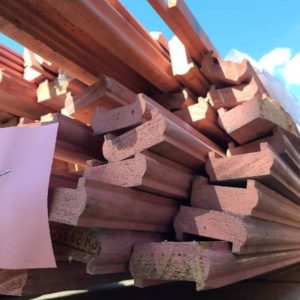 PACK OF ASSORTED PRIMED PINE HANDRAIL AND INFILLS