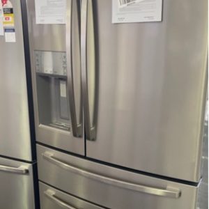 WESTINGHOUSE WHE6874SA 681 LITRE FRENCH DOOR FRIDGE WITH ICE & WATER 913MM WIDE WITH FLEXIBLE SPACE FULLY CONVERTABLE DRAWERULTRA CHILL FUNCTION FRESH SEAL CRISPERS EASY GLIDE DRAWERS LED LIGHTING WITH 12 MONTH WARRANTY RRP$3199
