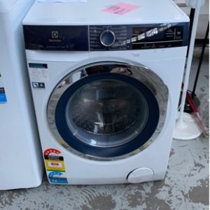 ELECTROLUX EWF9043BDWA 9KG FRONT LOAD WASHING MACHINE 1400RPM WITH 15 WASH PROGRAMS WITH 12 MONTH WARRANTY