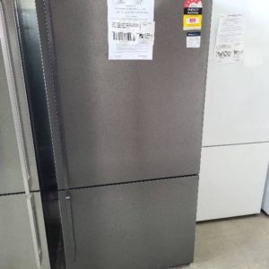 WESTINGHOUSE WBE5304BB DARK STAINLESS STEEL FRIDGE WITH BOTTOM MOUNT FREEZER WITH 12 MONTH WARRANTY