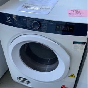 ELECTROLUX EDV605HQWA 6KG AUTO VENTED DRYER WITH 6 MONTH WARRANTY **SCRATCHES ON TOP OF MACHINE**