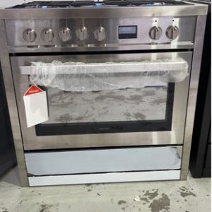 EX DISPLAY TECHNIKA TEG95DUA-2 900MM S/STEEL FREESTANDING OVEN DUAL FUEL WITH 8 COOKING FUNCTIONS RRP$1799 WITH 3 MONTH WARRANTY **SMALL DENT ON RIGHT SIDE & LIGHT SCRATCHES ON FRONT**