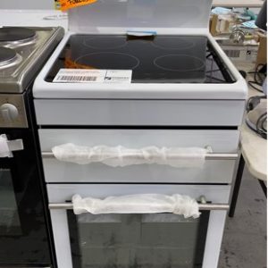 EX DISPLAY EUROMAID GG54RCW 54CM FREESTANDING OVEN CERAMIC COOK TOP WITH 3 MONTH WARRANTY