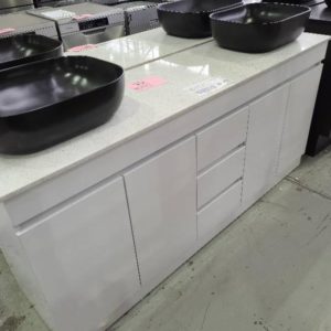 NEW 1800MM DOUBLE BOWL VANITY WITH GLOSS WHITE CABINET WITH CENTRAL DRAWERS WITH WHITE STONE TOP AND BLACK ABOVE COUNTER BOWLS BN1770