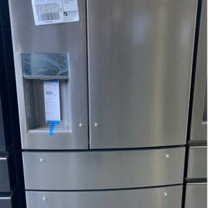 WESTINGHOUSE WHE6874SA 681 LITRE FRENCH DOOR FRIDGE WITH ICE & WATER 913MM WIDE WITH FLEXIBLE SPACE FULLY CONVERTABLE DRAWERULTRA CHILL FUNCTION FRESH SEAL CRISPERS EASY GLIDE DRAWERS LED LIGHTING WITH 12 MONTH WARRANTY RRP$2999