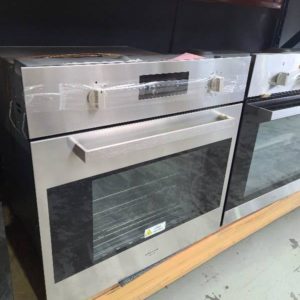 EX DISPLAY ESPYM60TSX 600MM PYROLYTIC OVEN WITH 10 COOKING FUNCTIONS WITH 3 MONTH WARRANTY DEO8539