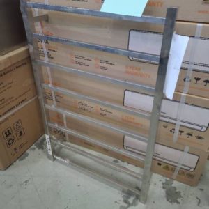 EX DISPLAY TOWEL LADDER SQUARE TP8060H 800MM X 600MM HEATED SOLD AS IS **NO POWER LEAD** PALLET 5