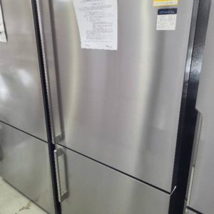 WESTINGHOUSE WBE5304SB-R STAINLESS STEEL FRIDGE 528 LITRE WITH BOTTOM MOUNT FREEZER 4.5 STAR ENERGY EFFICIENT WITH 12 MONTH WARRANTY