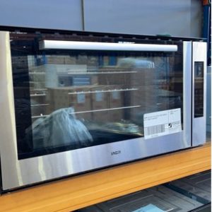 900MM IAG BUILT IN ELECTRIC OVEN IOM9SE4 WITH 3 MONTH WARRANTY