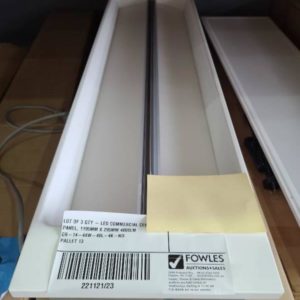 LOT OF 3 QTY - LED COMMERCIAL CEILING PANEL 1195MM X 295MM 4000LM CR-14-44W-40L-4K-ND PALLET 13