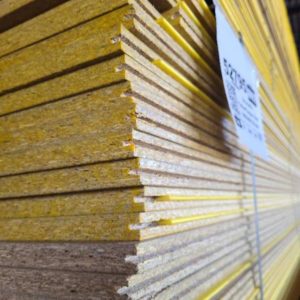 3600X800X19MM B GRADE YELLOW TONGUE PARTICLEBOARD FLOORING WITH MISS CUT ENDS
