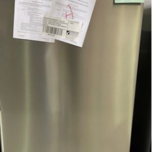WESTINGHOUSE WBE5300SC-R 528 LITRE STAINLESS STEEL FRIDGE WITH BOTTOM MOUNT FREEZER FINGER PRINT RESISTANT FLEXIBLE INTERIOR WITH 12 MONTH WARRANTY B 05079750