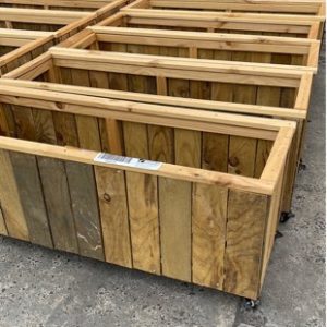TIMBER PLANTER BOXES WITH CASTOR WHEELS