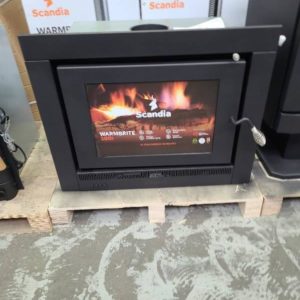 SCANDIA WARMBRITE 280I WOOD HEATER INBUILT 3 SPEED WITH PUSH BUTTON CONTROLS HEATS UP TO 280M2 CAN BE INSTALLED IN MOST EXISTING MASONY FIREPLACES OR PURPOSE BUILT CAVITY *CARTON DAMAGE STOCK* 3 MONTH WARRANTY SCWB280I-21-0628