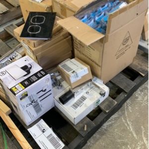 ASSORTED PALLET INCLUDING ELECTRICAL BATHROOM AND VARIOUS PRODUCTS SOLD AS IS