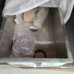 LARGE SINGLE S/STEEL SINK APPROX 800MM SOLD AS IS RRP$350 BOX #5 ALTR0061
