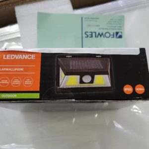 LEDVANCE 16W LED SOLAR WALL LIGHTMEDIUM IP65 WITH MOTION SENSOR