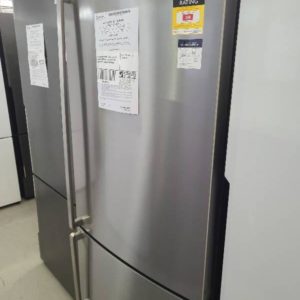 WESTINGHOUSE WBE4514SA-R 450 LITRE STAINLESS STEEL WITH BOTTOM MOUNT FREEZER WITH 12 MONTH WARRANTY