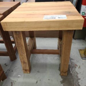 NEW THICK BUTCHERS BLOCK/TABLE MADE UP OF SPOTTED GUM IRON BARK BLACK BUTT AND REDGUM TIMBER SPECIES EXTRA THICK TOP 700MM X 750MM