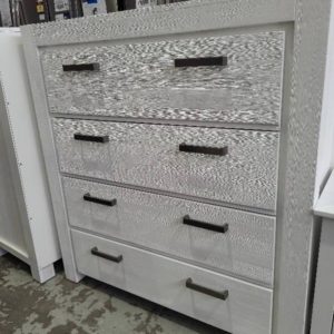 ASTOR 4 DRAWER TALL BOY ACACIA TIMBER WHITE BRUSHED SOLD AS IS **SLIGHT CRACK IN TOP**