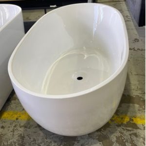 NEW LUSH WHITE ACRYLIC OVAL FREESTANDING BATHTUB 1550MM WASTE NOT INCLUDED RRP$1349